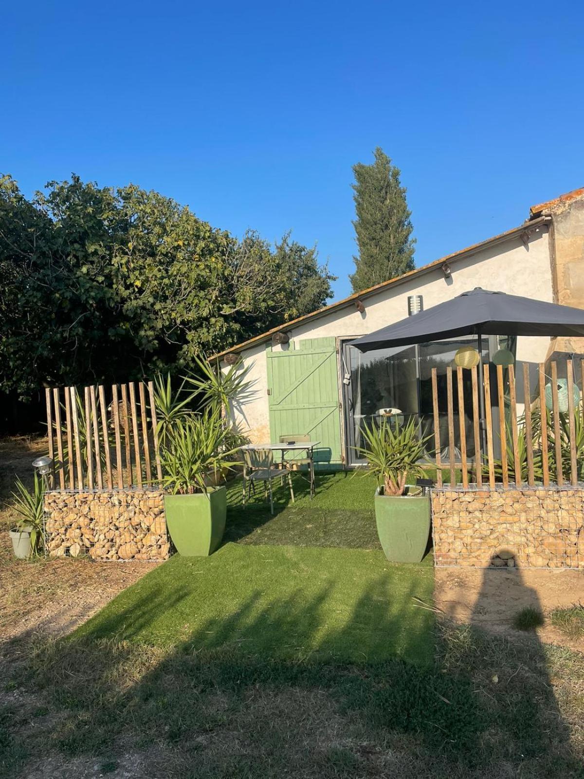 Les Prairies Mas Roux Guest House Raphèle Стая снимка