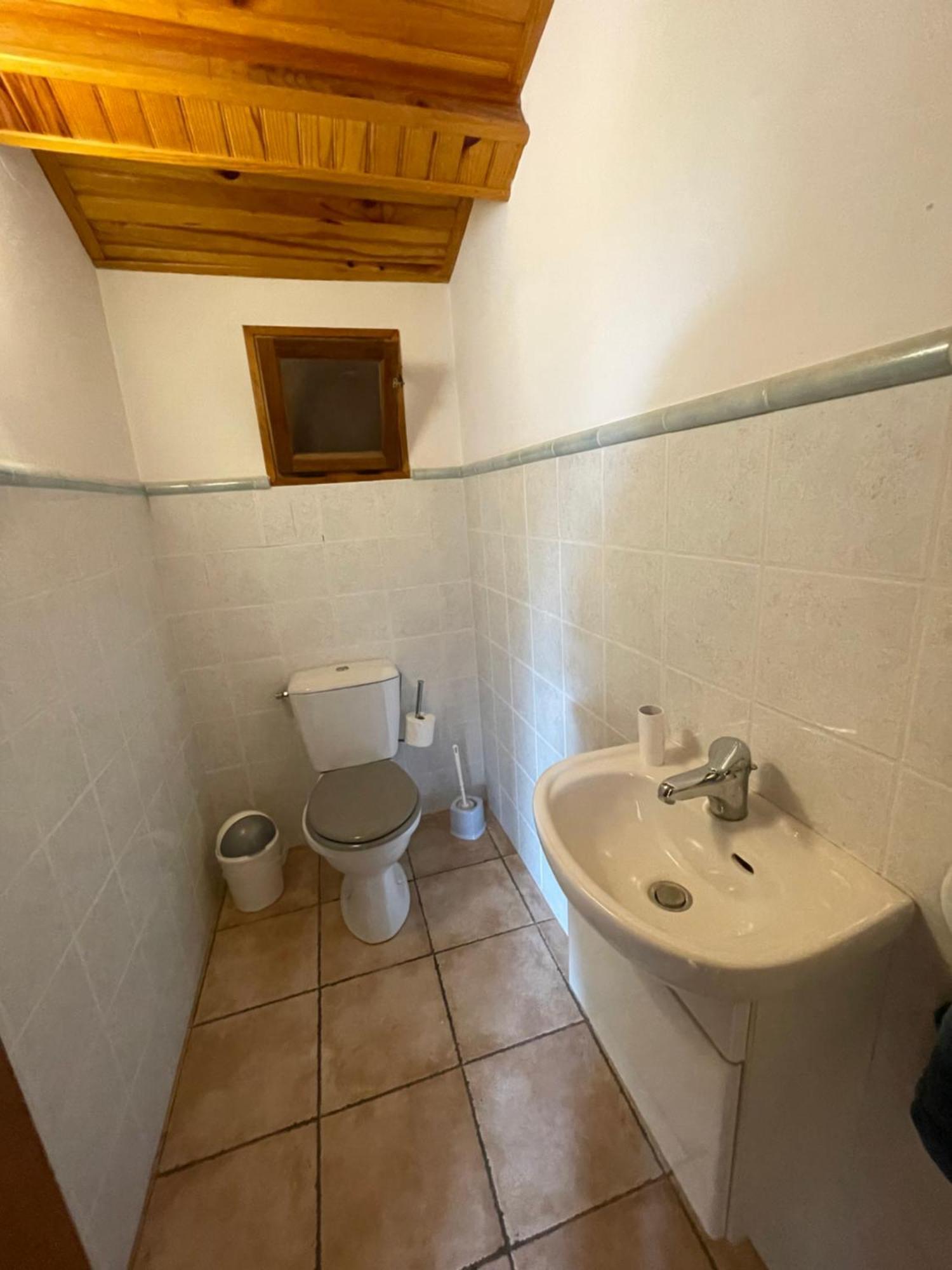 Les Prairies Mas Roux Guest House Raphèle Стая снимка