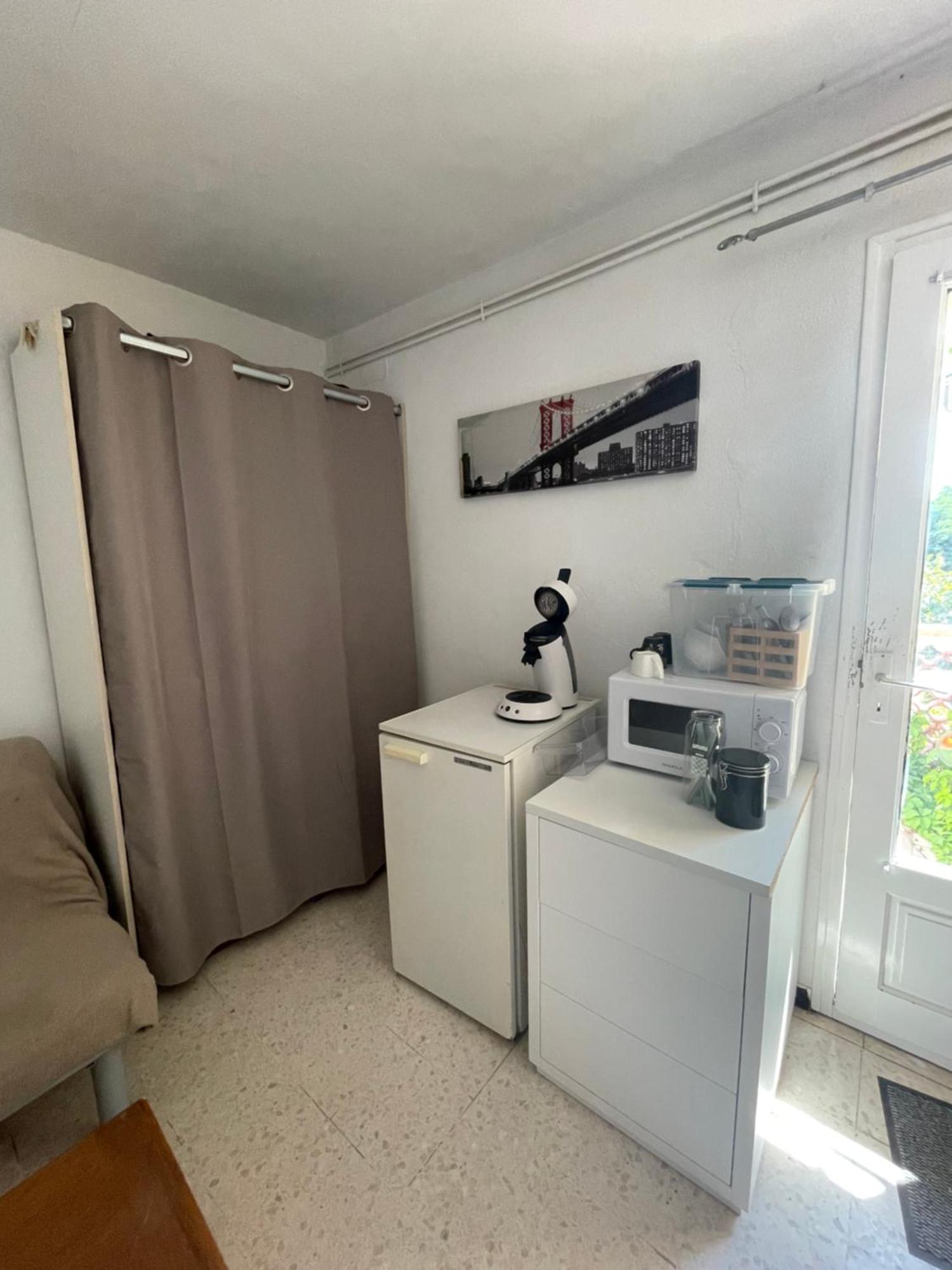 Les Prairies Mas Roux Guest House Raphèle Стая снимка
